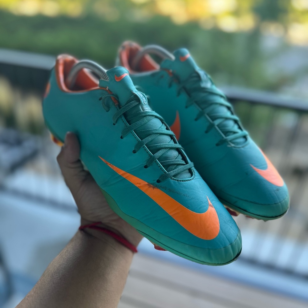 Nike Mercurial Vapor VIII CR7 Euro 2012 FG Soccer Cleats